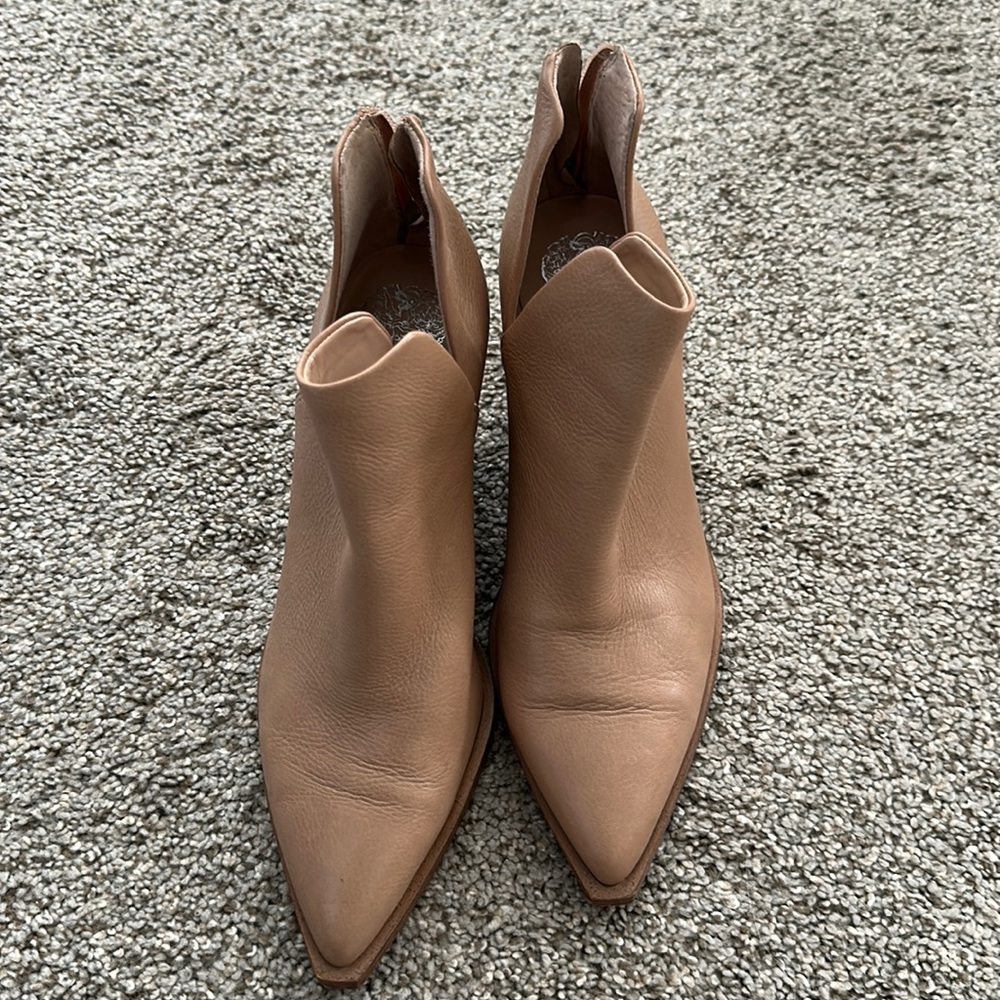 Vince Camuto Women's Gigietta Boot like new worn a few times